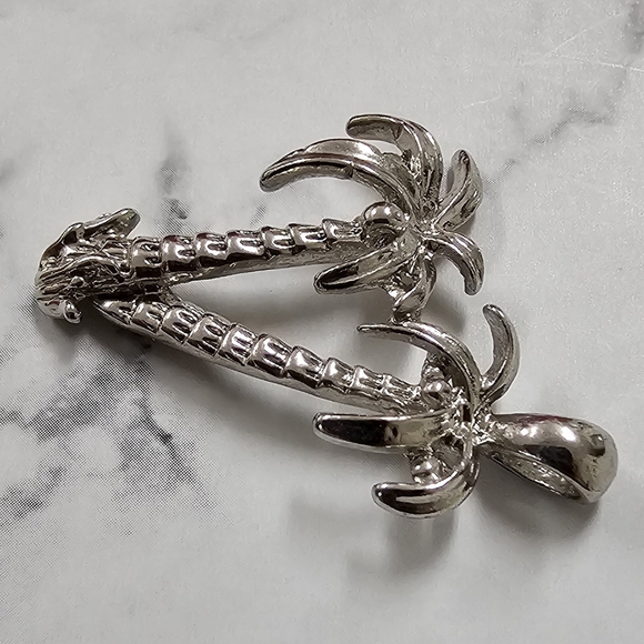Silver Palm Tree Pendant - Picture 4 of 8